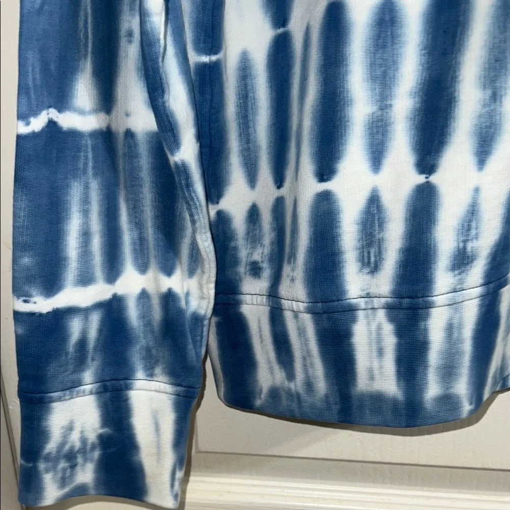 Levi's Men’s Blue and White Tie-Dye‎ Long Sleeve Shirt Size M